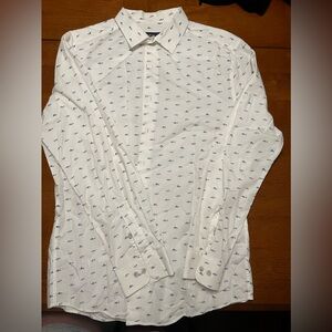 Bar lll Button Down.